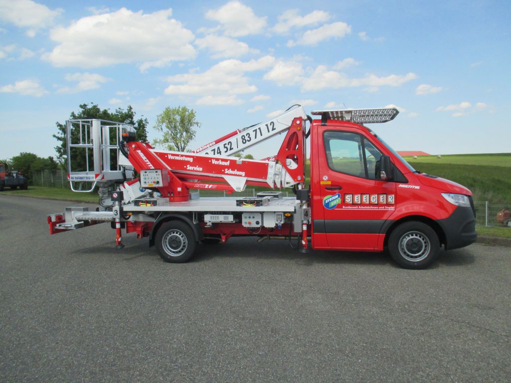 LKW-Arbeitsbühne