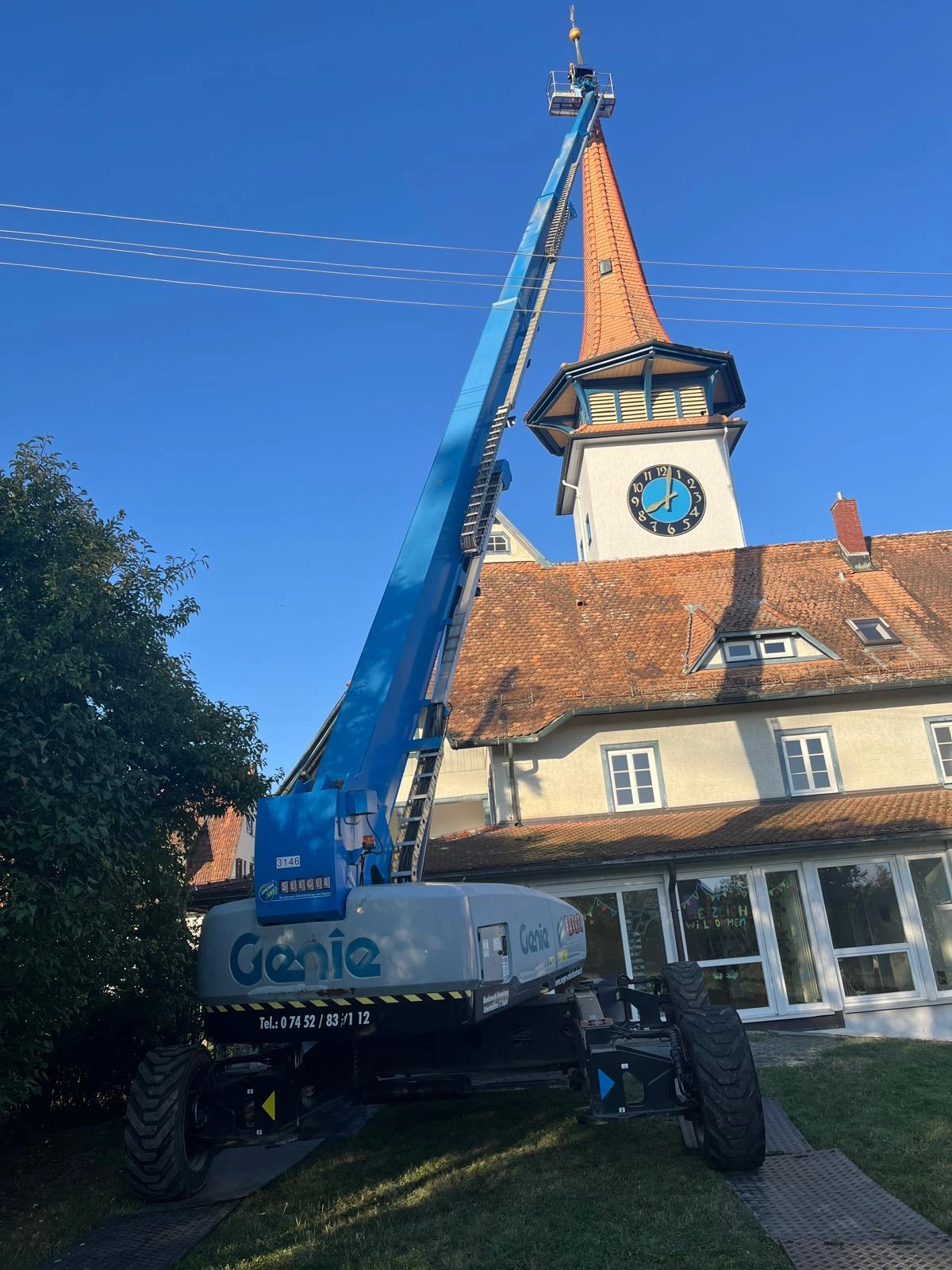 Teleskopbühne im Einsatz