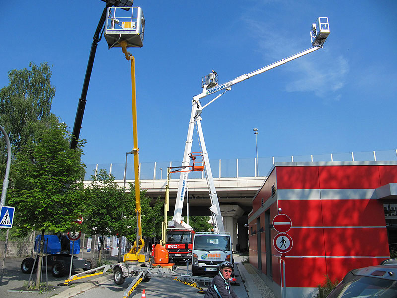 Arbeitsbühnengruppe im Einsatz