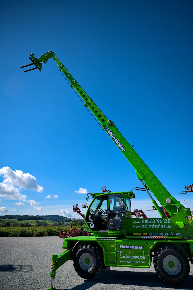 Teleskopstapler Passau - mieten bei Haintahler
