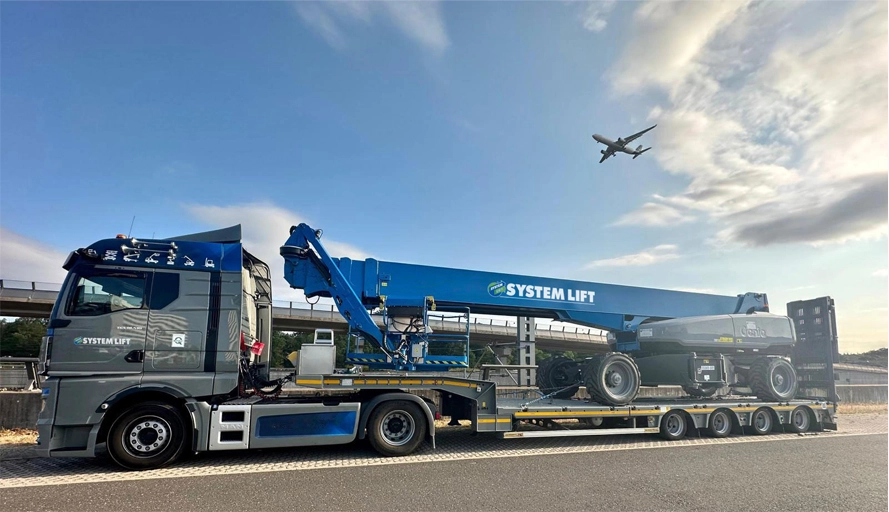 Emissionsarme SYSTEM LIFT Arbeitsbühne zum Mieten mit Teleskoparm