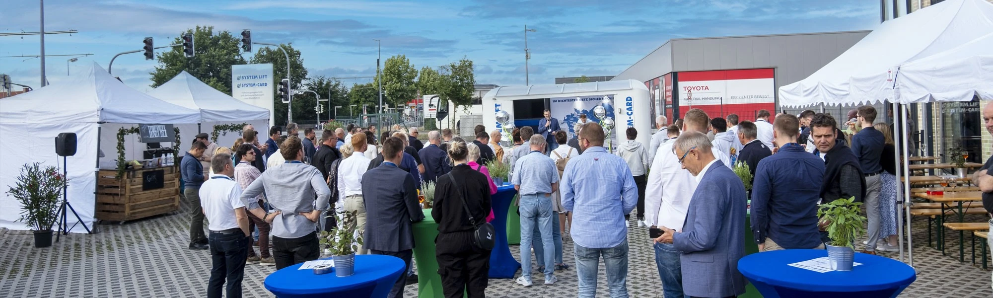 Einweihung der neuen Unternehmenszentrale